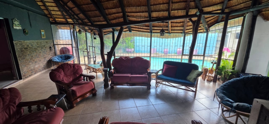 6 Bedroom Property for Sale in Wilkeville North West